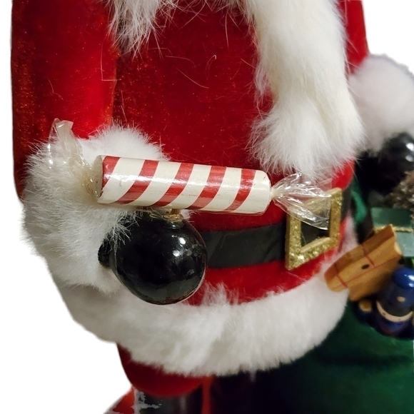 VTG Nutcracker Village 2001 Velvet Santa limited edition - Picture 7 of 12